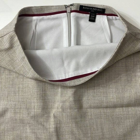 Banana Republic Factory Skirt NWOT - Picture 4 of 5